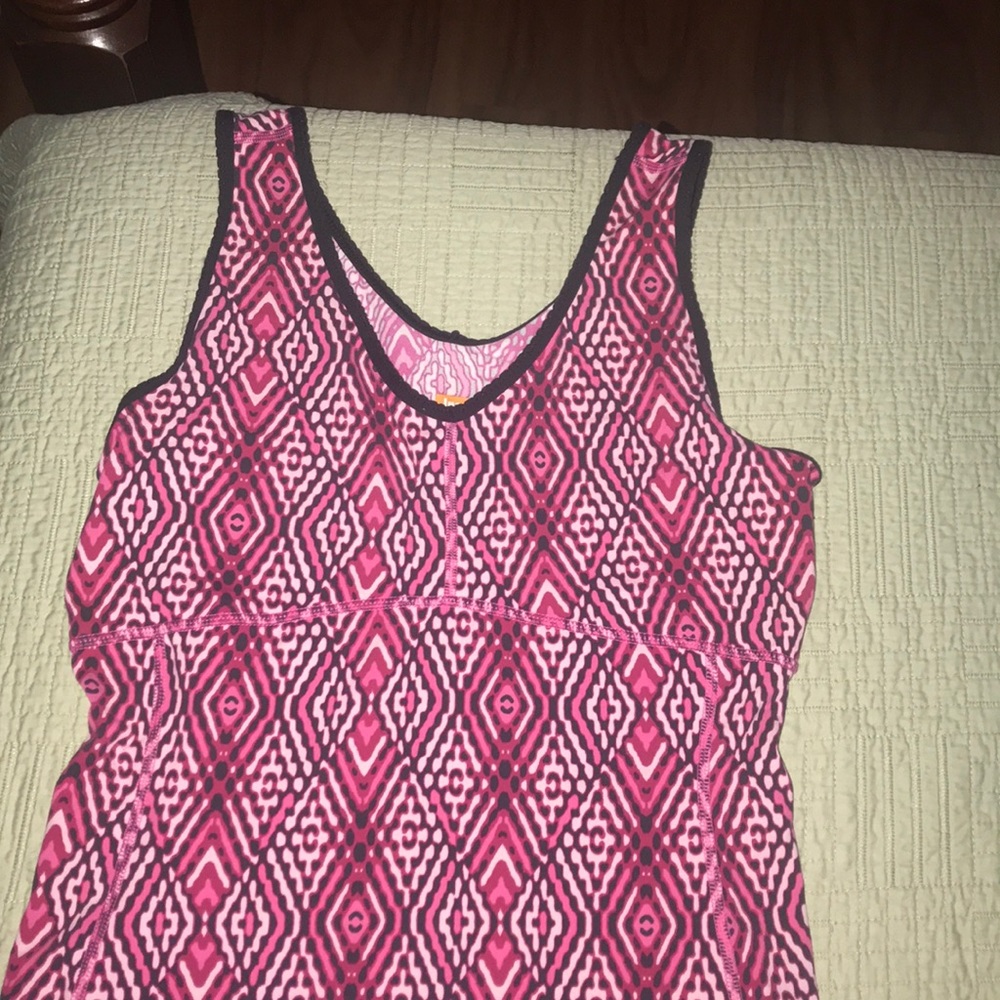Short sleeve shirt